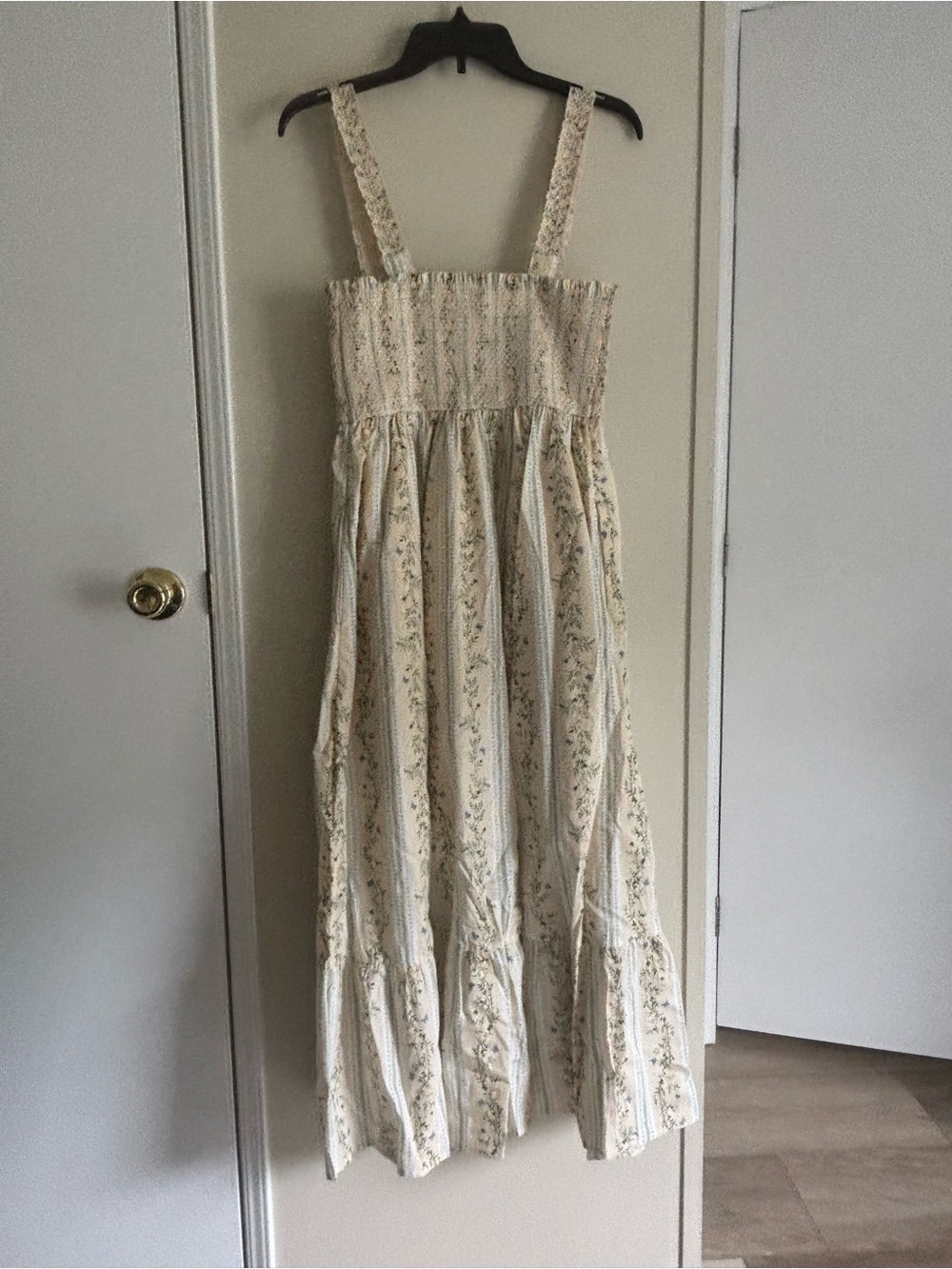 NWT Abercrombie Sydney Smocked Convertible Midi Dress - L - Picture 3 of 4